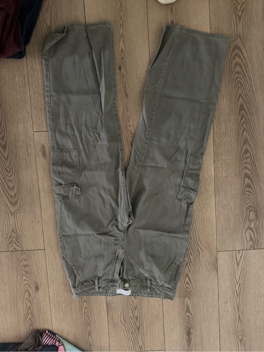 Women's Cargo Pants in Olive Green